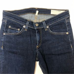 Rag and bone low waisted skinny jeans
Size 26/XS